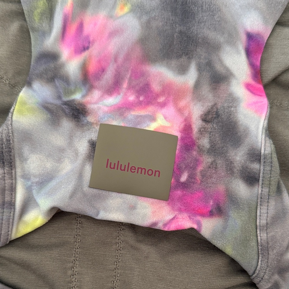 Lululemon Athletica Storage Hike Sports Bra - Picture 3 of 5